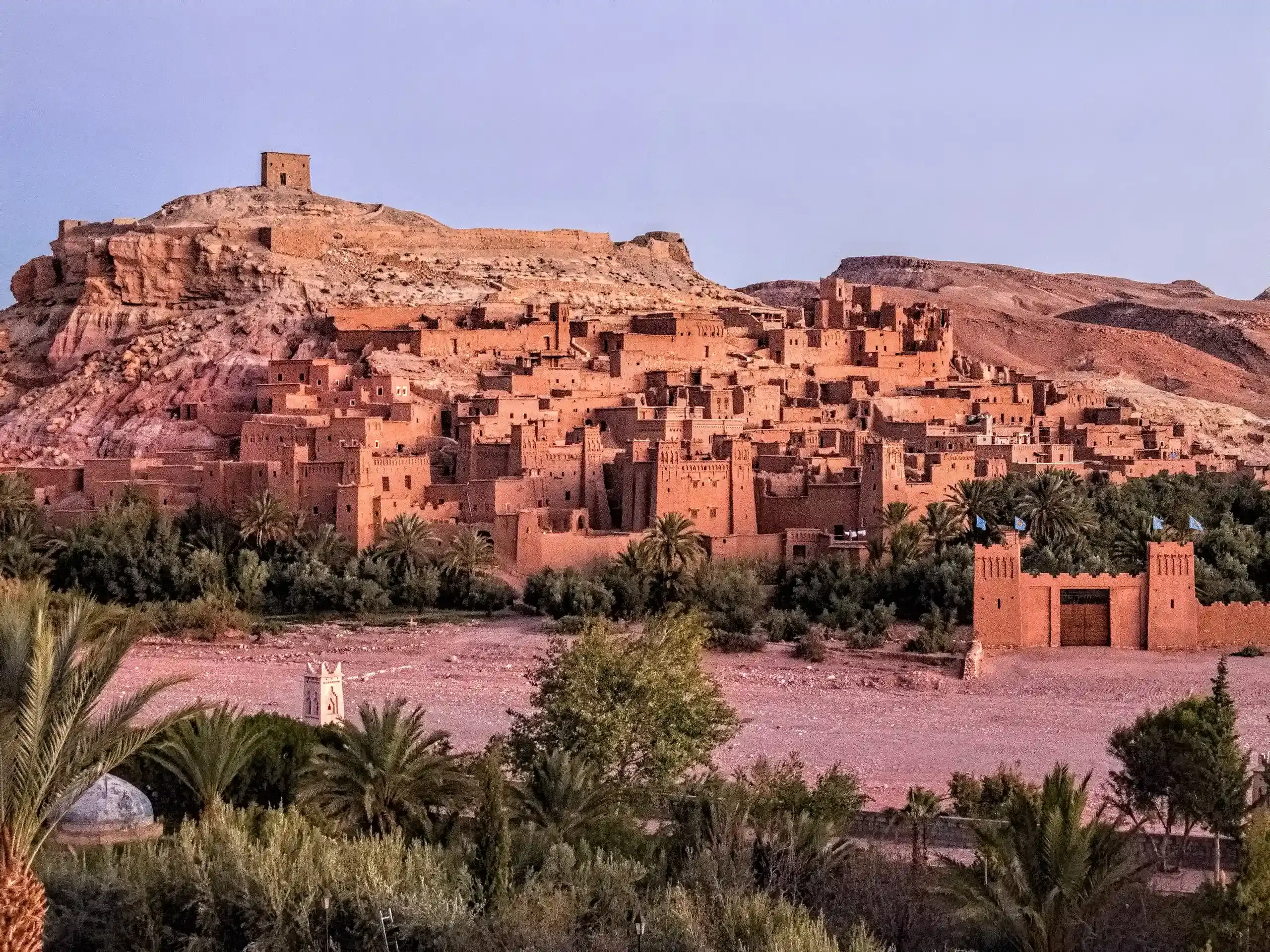 Discover Aït Ben Haddou, a true treasure of history during your stay at our guesthouse