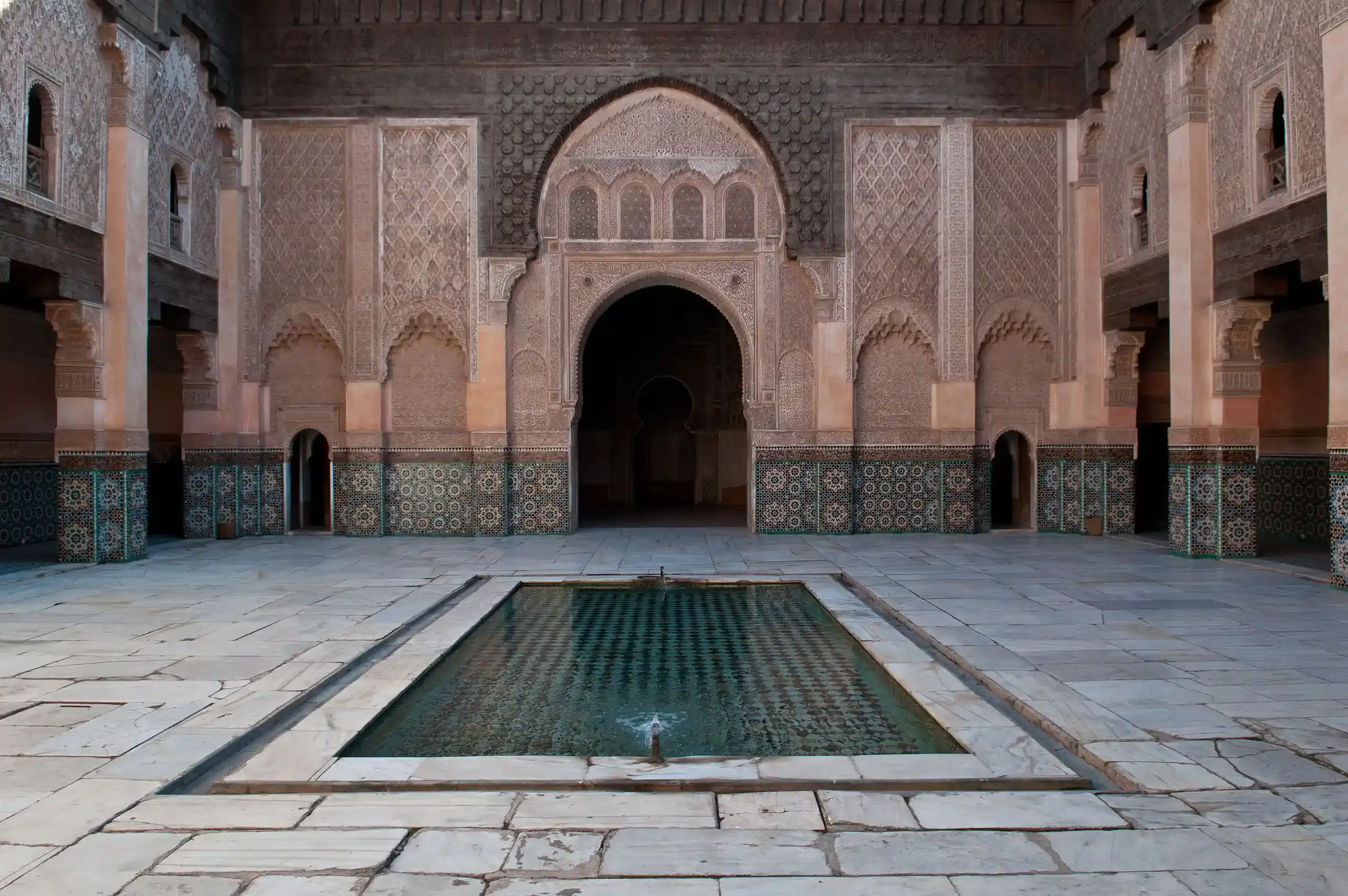 The Ben Youssef Medersa, a monument to visit near Riad Houdou, just a stone's throw from the guesthouse.